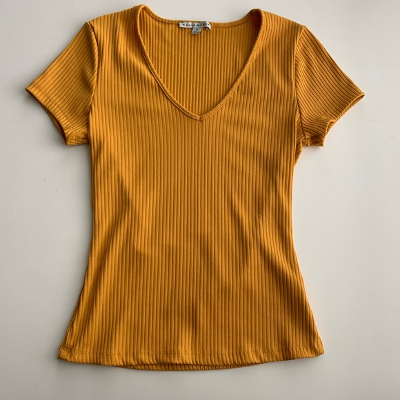Yellow V-Neck Knit Top - Picture 2 of 4